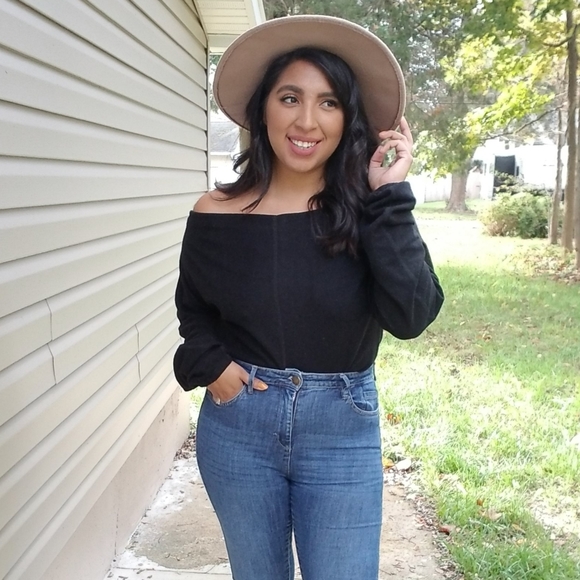 FLASHSALE⚡JUST FOR FUN BLACK OFF SHOULDER SWEATER - Picture 7 of 16